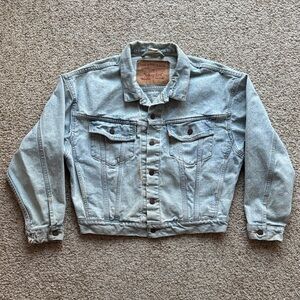 VTG Levi’s Men’s 70598 Light Stone Wash Denim Trucker Jacket Sz M Thrashed